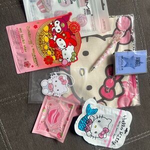 Hello Kitty Skincare Mask Set Crème Shop gift set.